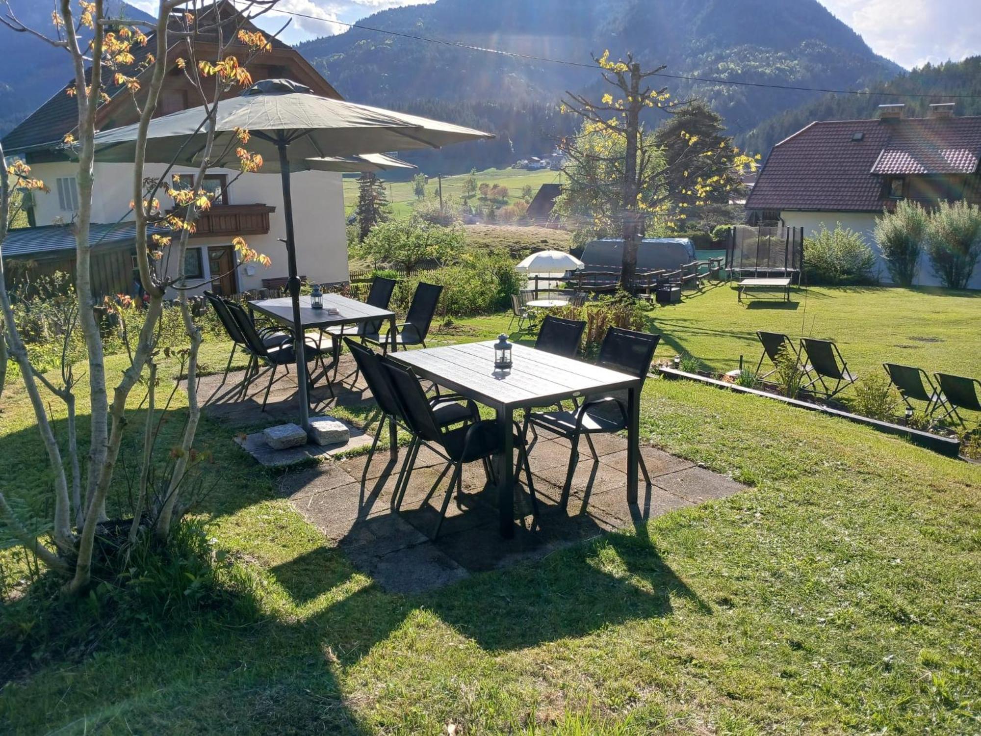 Pension & Apartments Weißbriach Buitenkant foto